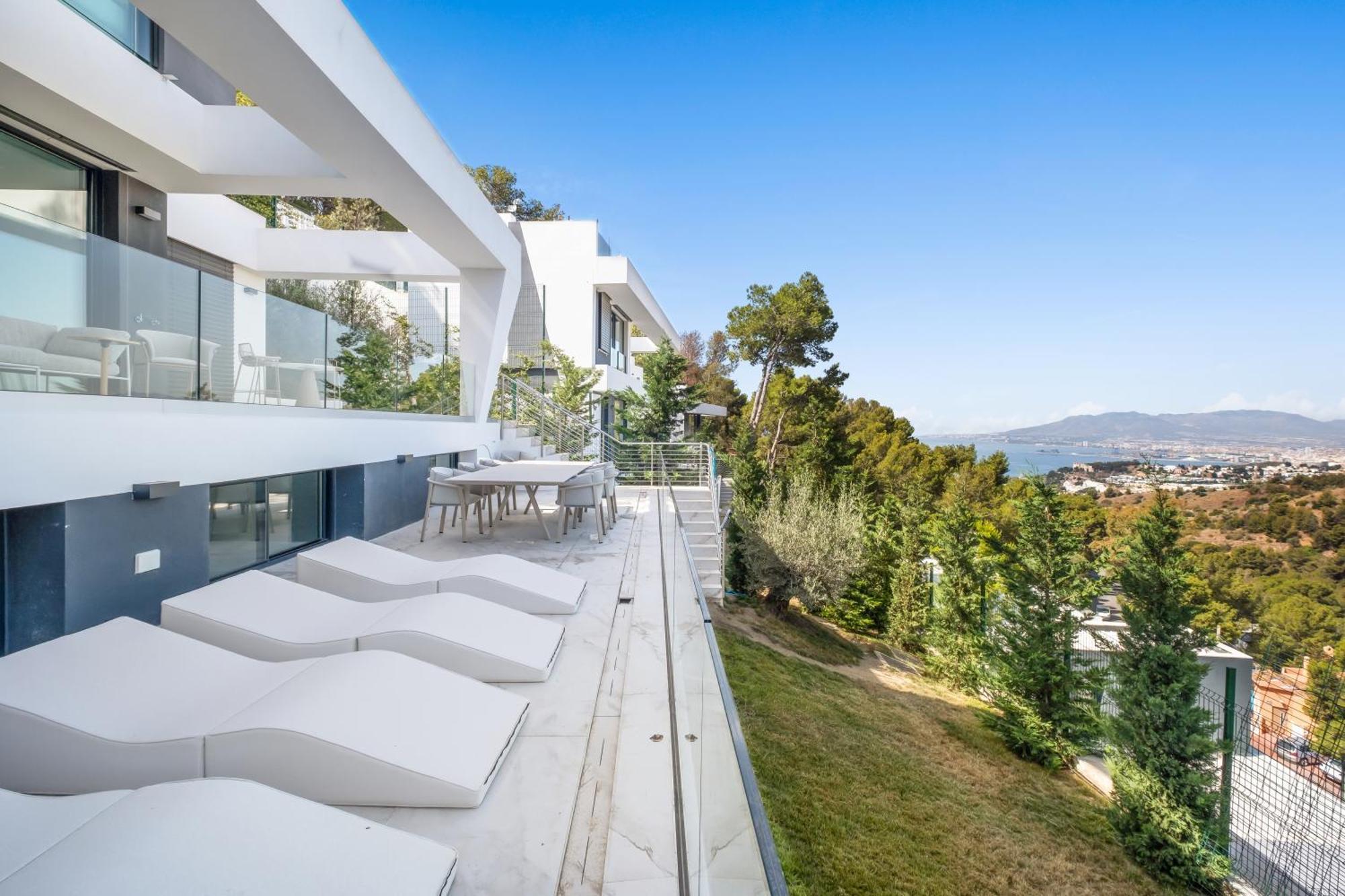 Villas Pinares De San Anton - Sea, City, Mountain, Views Malaga Exterior photo