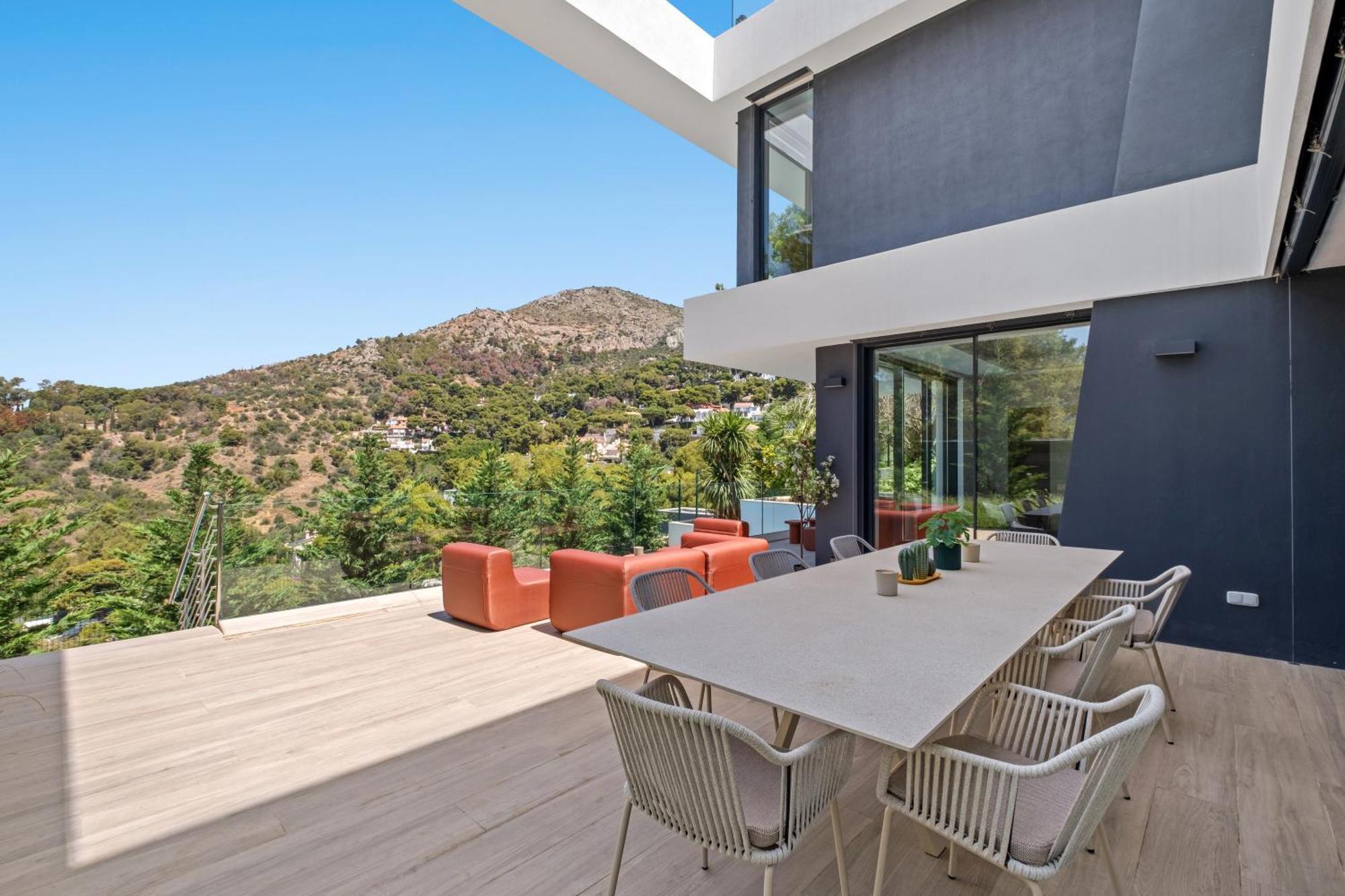 Villas Pinares De San Anton - Sea, City, Mountain, Views Malaga Exterior photo